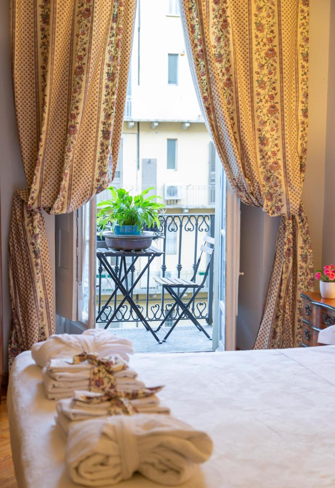 La Luna E I Falo Luxury Accomodation Torino Eksteriør billede